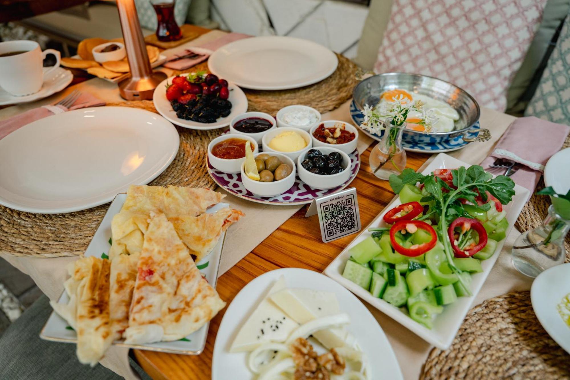 Cunda Ilios Hotel Аявали Екстериор снимка